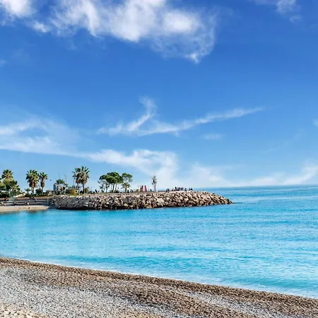 Chez Gabrielle Апартаменти Мантон